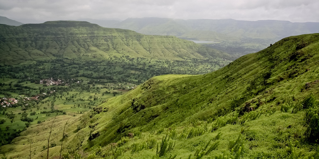Mahabaleshwar – Breath-taking Forests, Ranges, and Lakes Galore